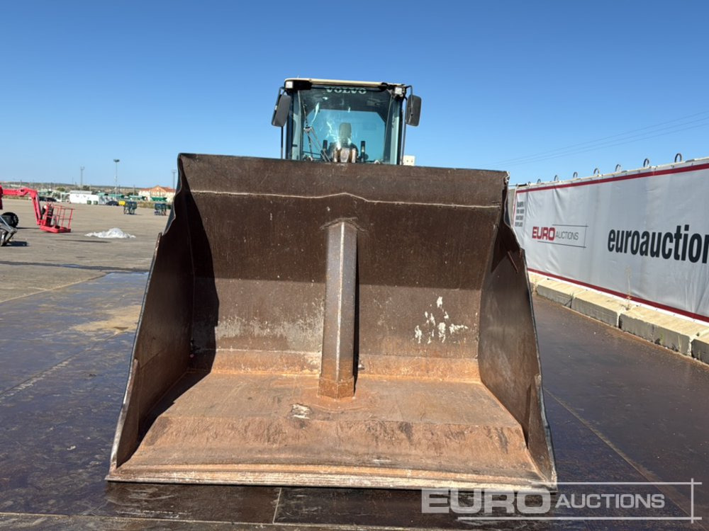 Pá carregadora de rodas Volvo L90F: foto 8