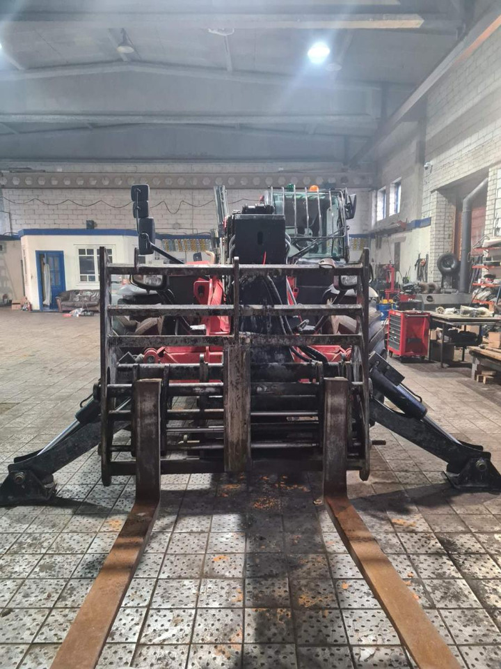 MANITOU MT1840 / 2019 - Empilhador telescópico: foto 3 MANITOU MT1840 / 2019 - Empilhador telescópico: foto 3