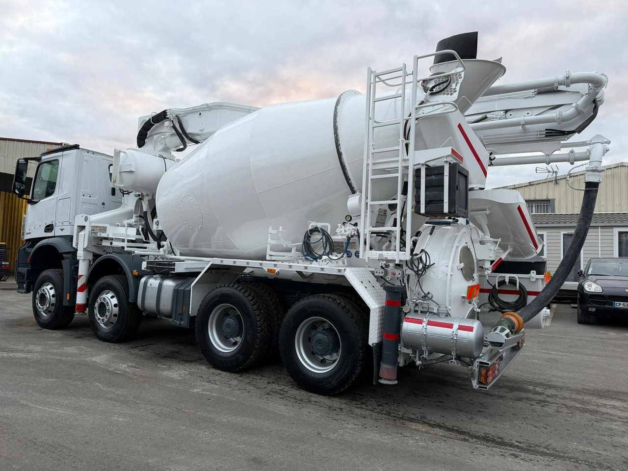 Camion béton pompe Mercedes Arocs 3240 DV-125-FH - Autobomba de betão: foto 4 Camion béton pompe Mercedes Arocs 3240 DV-125-FH - Autobomba de betão: foto 4