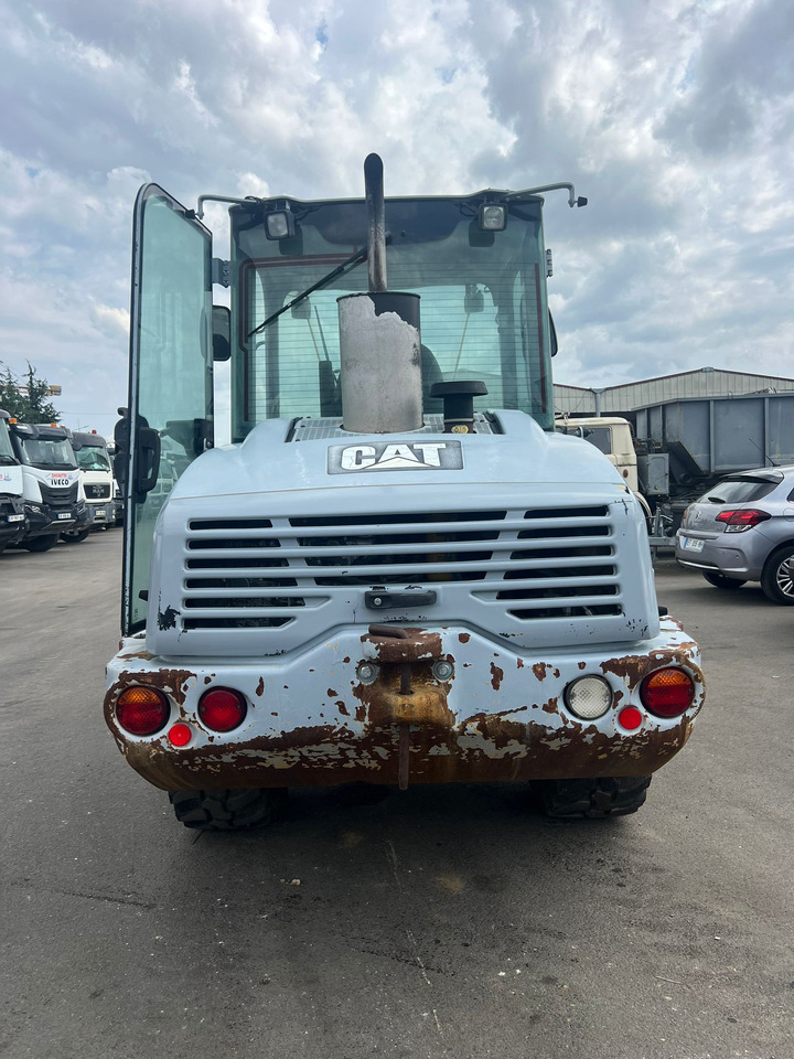 Mini chargeuse Caterpillar 906 - Carregadora articulada: foto 5 Mini chargeuse Caterpillar 906 - Carregadora articulada: foto 5