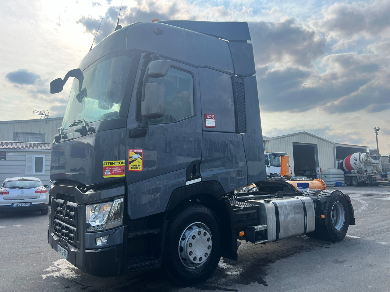 Tracteur Renault DR-612-TF - Tractor: foto 2 Tracteur Renault DR-612-TF - Tractor: foto 2