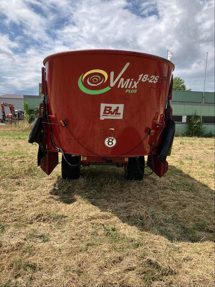 BVL Futtermischwagen V-Mix 18 2S - Misturadora Alimentadora: foto 4 BVL Futtermischwagen V-Mix 18 2S - Misturadora Alimentadora: foto 4