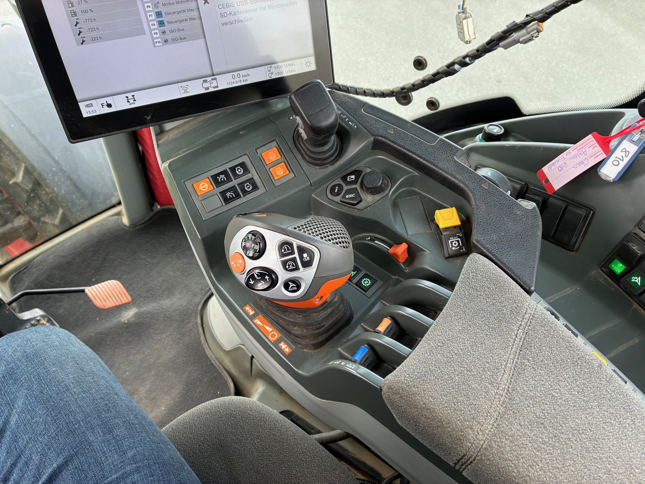 Claas Axion 810 - Trator: foto 4 Claas Axion 810 - Trator: foto 4