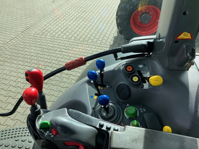 Deutz-Fahr Agrotron 150 - Trator: foto 2 Deutz-Fahr Agrotron 150 - Trator: foto 2