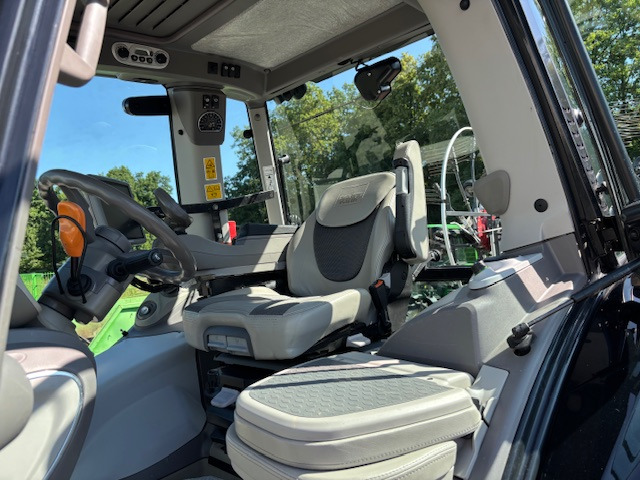 Deutz-Fahr Agrotron 6215 TTV Warrior-RTK - Trator: foto 4 Deutz-Fahr Agrotron 6215 TTV Warrior-RTK - Trator: foto 4