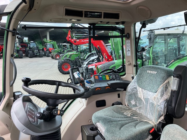 Fendt 313 Vario S4 Profi - Trator: foto 3 Fendt 313 Vario S4 Profi - Trator: foto 3