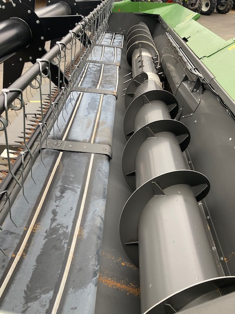 Fendt 6335C Stage 5 - Ceifeira debulhadora: foto 3 Fendt 6335C Stage 5 - Ceifeira debulhadora: foto 3