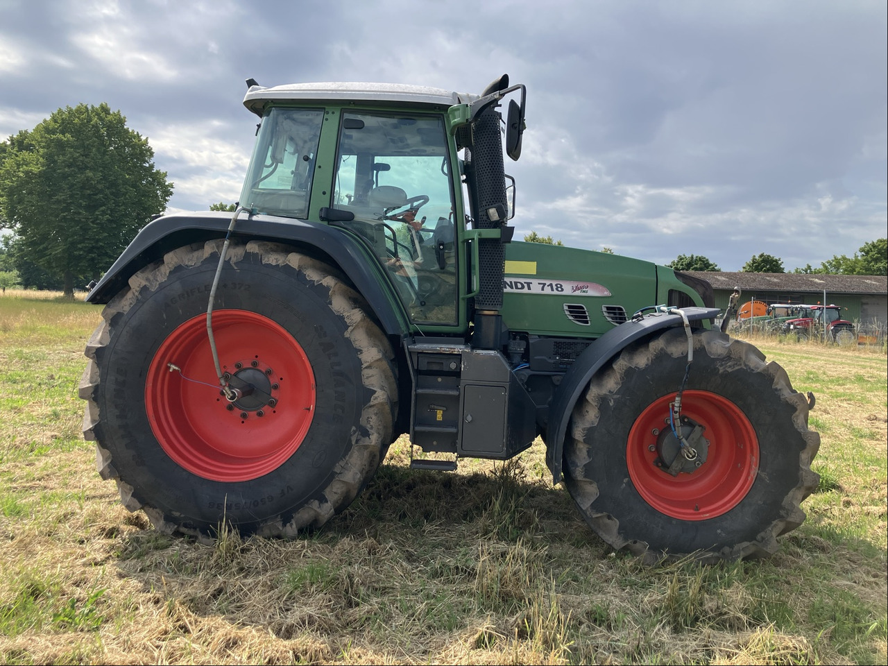 Trator Fendt 718 Com3 Vario TMS: foto 8