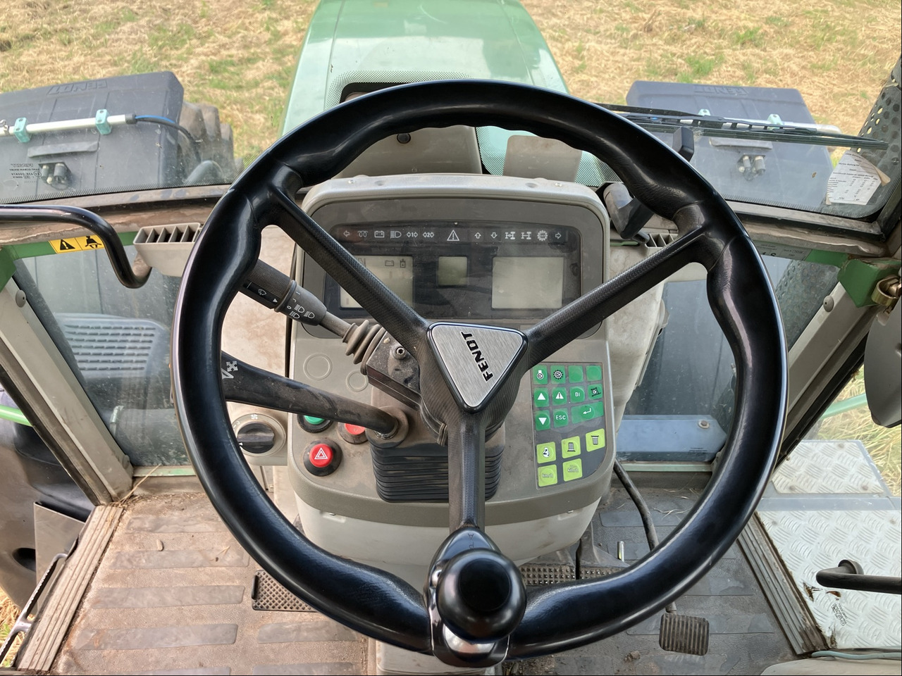 Trator Fendt 718 Com3 Vario TMS: foto 11