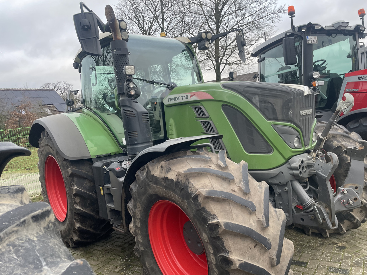 Fendt 718 Power Plus - Trator: foto 1 Fendt 718 Power Plus - Trator: foto 1