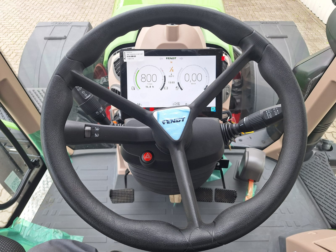 Fendt 724 Vario Gen6 Profi Setting2 - Trator: foto 3 Fendt 724 Vario Gen6 Profi Setting2 - Trator: foto 3