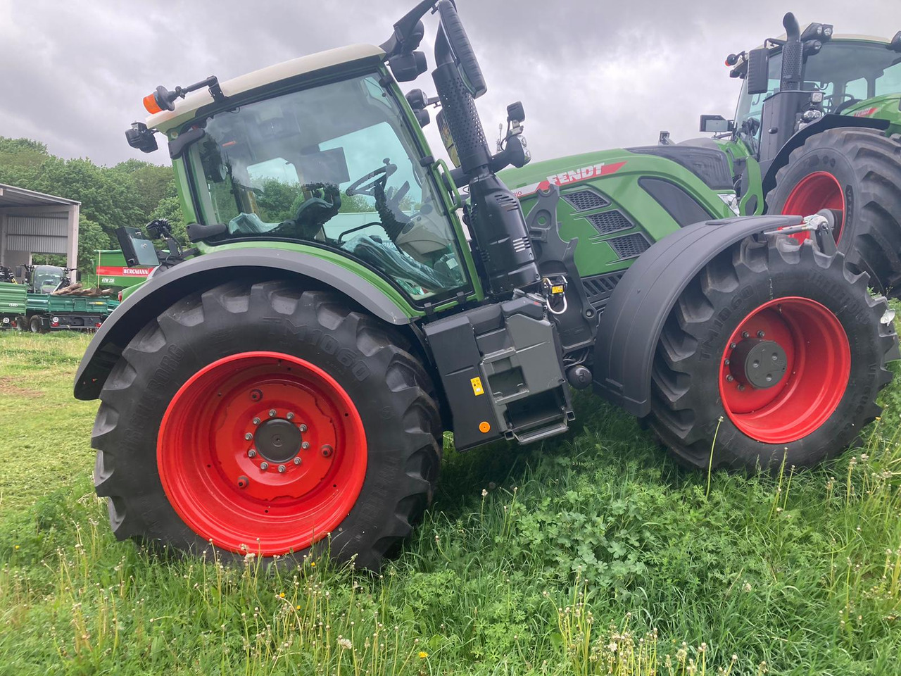 Fendt 724 Vario Gen6 Profi Setting2 - Trator: foto 1 Fendt 724 Vario Gen6 Profi Setting2 - Trator: foto 1