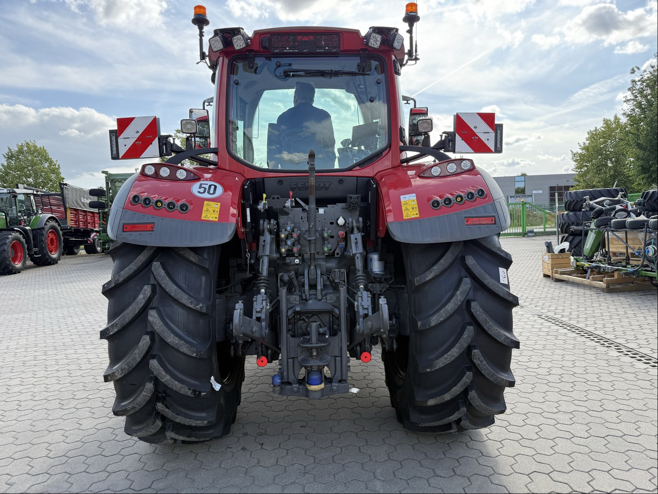 Fendt 724 Vario Gen6 ProfiPlus - Trator: foto 2 Fendt 724 Vario Gen6 ProfiPlus - Trator: foto 2