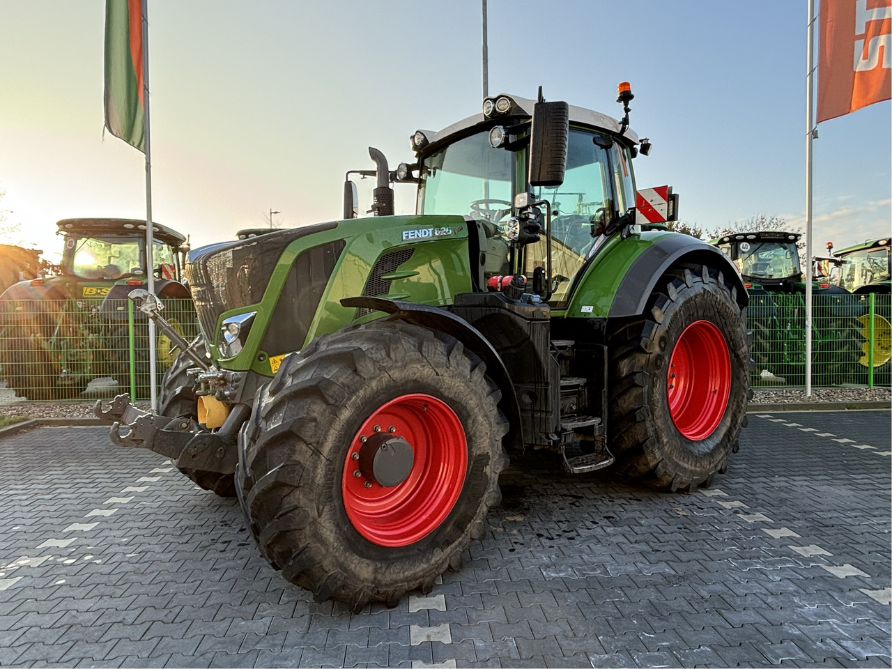 Fendt 826 Vario S4 ProfiPlus - Trator: foto 1 Fendt 826 Vario S4 ProfiPlus - Trator: foto 1