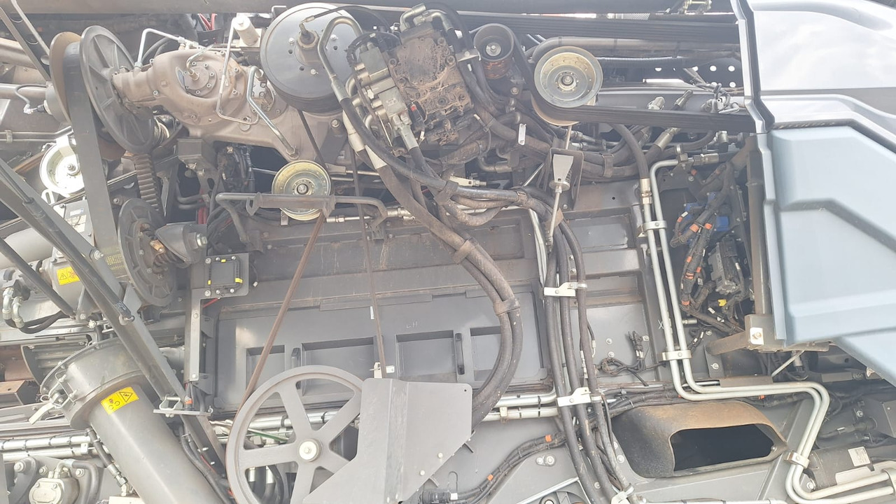 Fendt IDEAL 10T - Ceifeira debulhadora: foto 4 Fendt IDEAL 10T - Ceifeira debulhadora: foto 4