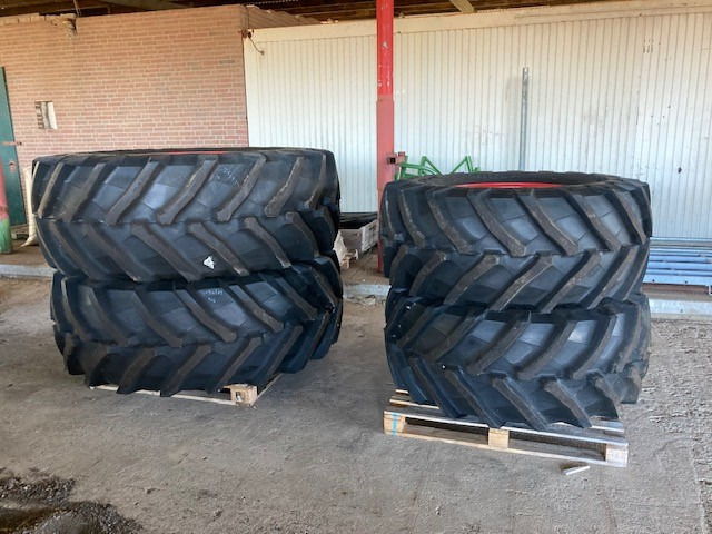 Fendt Trelleborg 650/75R38 600/65R - Pneu: foto 1 Fendt Trelleborg 650/75R38 600/65R - Pneu: foto 1