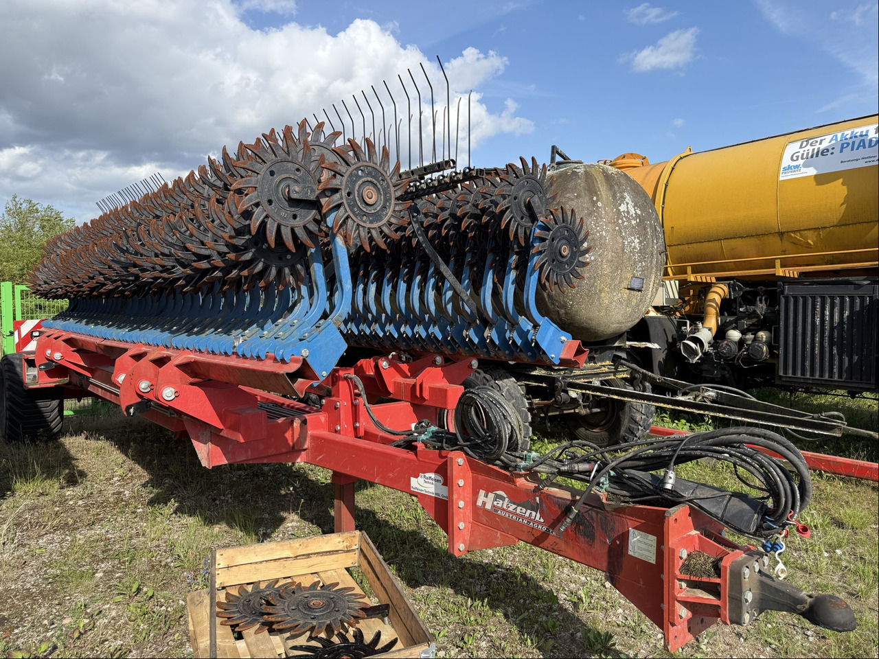 Hatzenbichler Rotorstriegel 12 - Equipamento de gado: foto 5 Hatzenbichler Rotorstriegel 12 - Equipamento de gado: foto 5