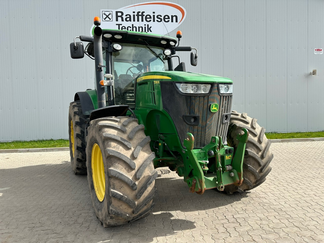 John Deere 7230R - Trator: foto 1 John Deere 7230R - Trator: foto 1