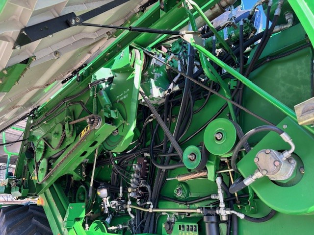 John Deere T660 i Hillmaster - Ceifeira debulhadora: foto 3 John Deere T660 i Hillmaster - Ceifeira debulhadora: foto 3