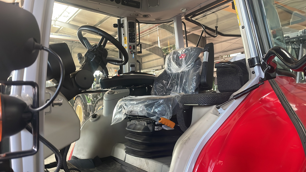 Massey Ferguson 5S.125 Dyna-6 EFFICIENT - Trator: foto 3 Massey Ferguson 5S.125 Dyna-6 EFFICIENT - Trator: foto 3