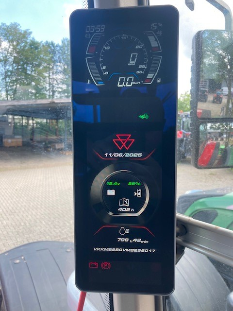 Massey Ferguson 8S.245 Dyna E-Power Excl - Trator: foto 4 Massey Ferguson 8S.245 Dyna E-Power Excl - Trator: foto 4