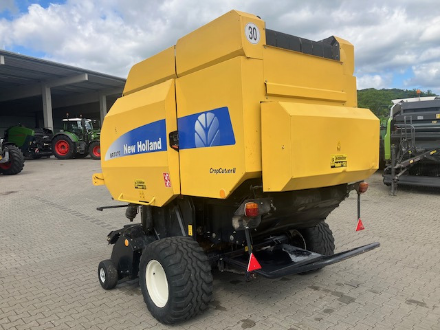 New Holland BR 7070 Crop Cutter II - Máquina para produção de feno: foto 3 New Holland BR 7070 Crop Cutter II - Máquina para produção de feno: foto 3