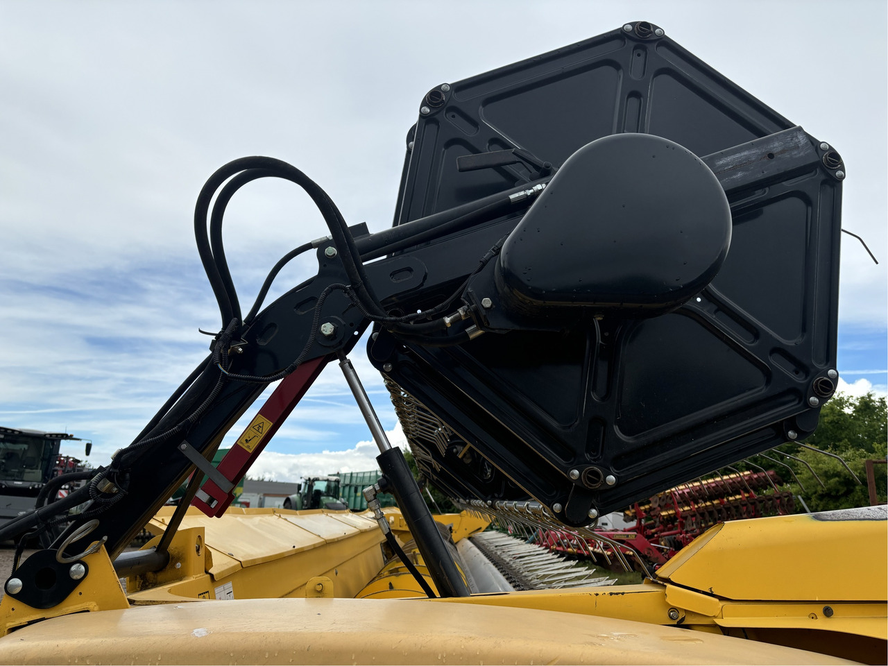 New Holland Schneidwerk Varifeed12.5 - Ceifeira debulhadora: foto 4 New Holland Schneidwerk Varifeed12.5 - Ceifeira debulhadora: foto 4