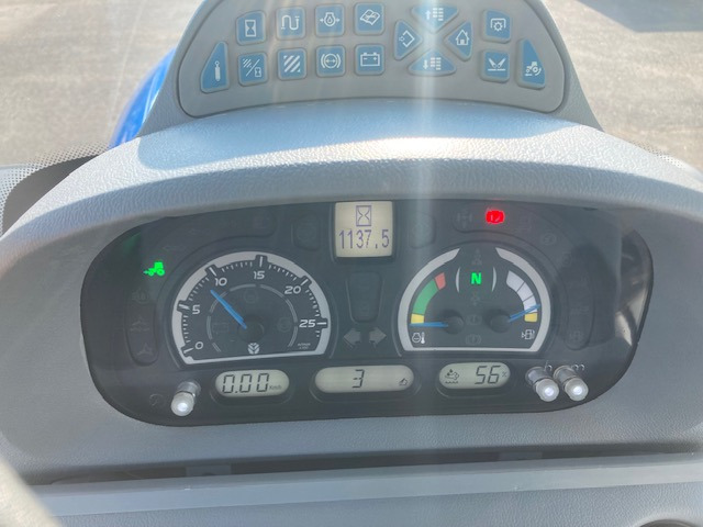 New Holland T6.155 AutoCommand - Trator: foto 2 New Holland T6.155 AutoCommand - Trator: foto 2