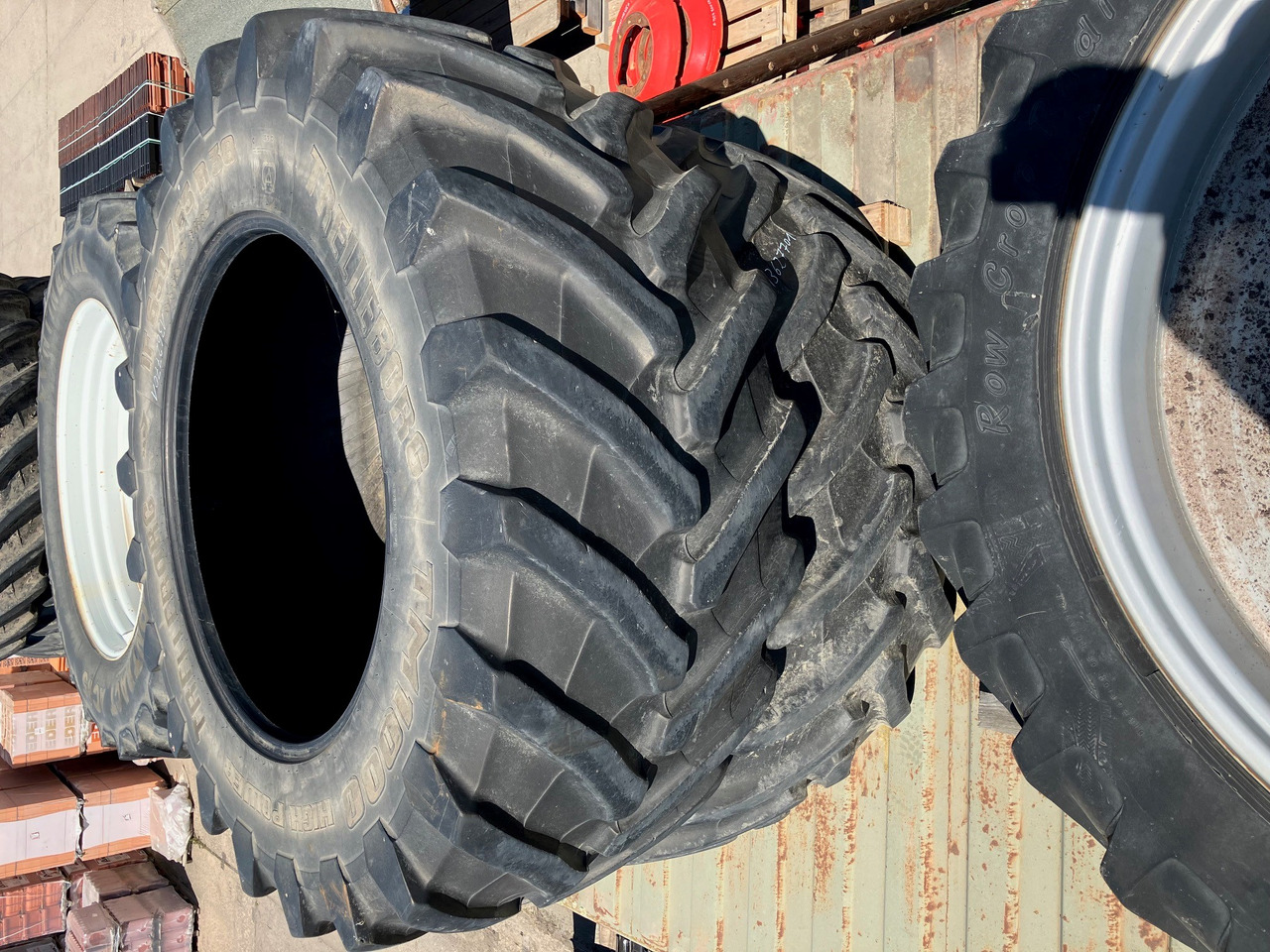 Trelleborg 650/65R38 TM1000 - Jantes e pneus: foto 1 Trelleborg 650/65R38 TM1000 - Jantes e pneus: foto 1
