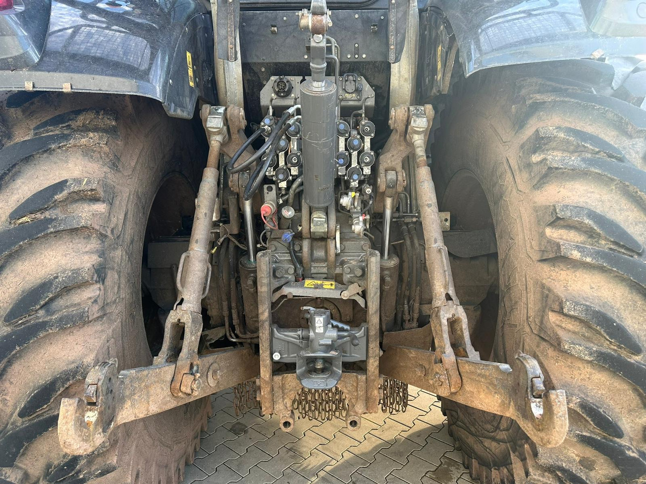 Valtra S 374 - Trator: foto 4 Valtra S 374 - Trator: foto 4