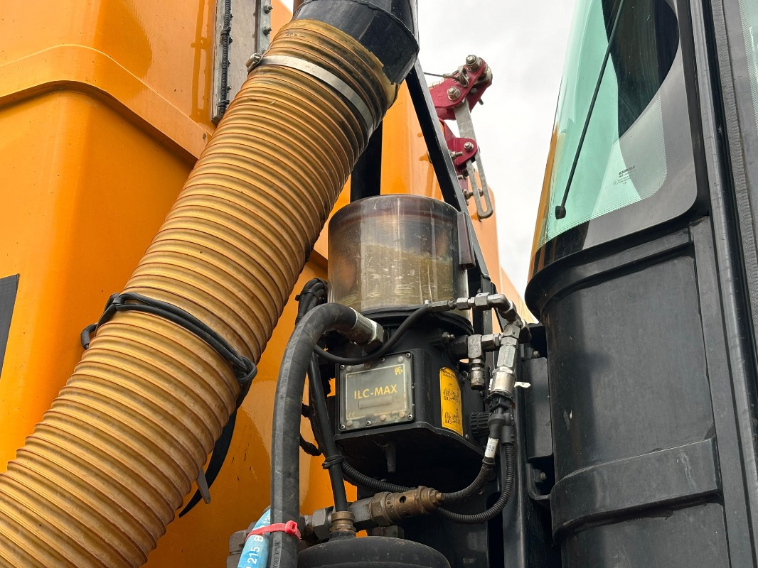 Distribuidor de fertilizantes Vredo VT 7138   SWINGMAX36 Gestänge: foto 13