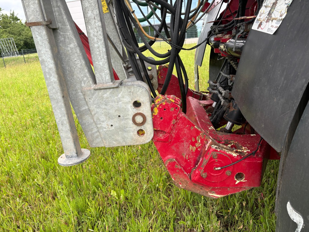 Distribuidor de fertilizantes Vredo VT 7138   SWINGMAX36 Gestänge: foto 7