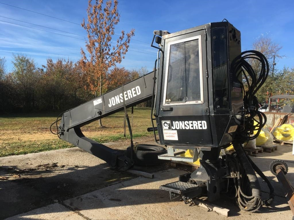 JONSERED 1820 - Grua para camião para Camião: foto 1 JONSERED 1820 - Grua para camião para Camião: foto 1