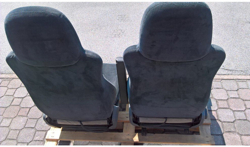 DAF XF 95 XF 105 CF 85 CF 75 - Banco para Camião: foto 2 DAF XF 95 XF 105 CF 85 CF 75 - Banco para Camião: foto 2