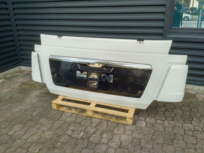 MAN TGS TGX - Euro 6 - Grade radiador para Camião: foto 4 MAN TGS TGX - Euro 6 - Grade radiador para Camião: foto 4