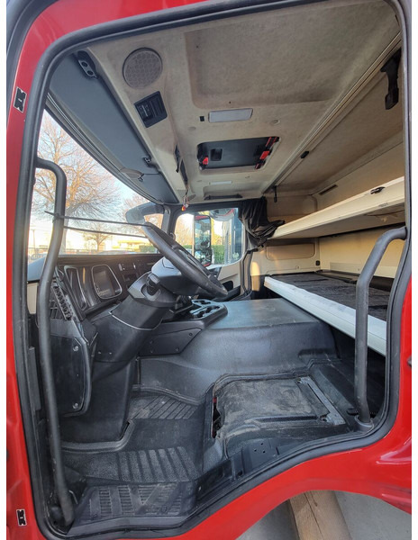 Mercedes-Benz Actros - Cabine e interior para Camião: foto 4 Mercedes-Benz Actros - Cabine e interior para Camião: foto 4