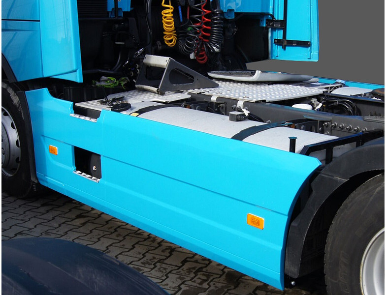 Volvo FH 4 EURO 6 - Aerodinâmica/ Aerofólio para Camião: foto 1 Volvo FH 4 EURO 6 - Aerodinâmica/ Aerofólio para Camião: foto 1