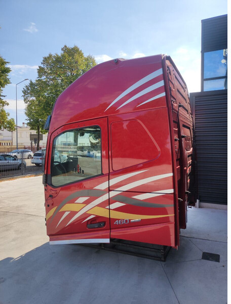 Volvo FH 4 L2 H3 - Cabine e interior para Camião: foto 3 Volvo FH 4 L2 H3 - Cabine e interior para Camião: foto 3