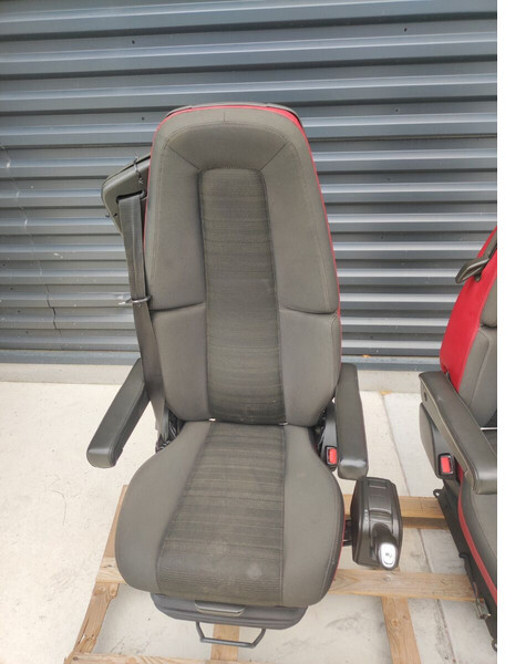 Volvo FH4 - FH13 FH16 - Banco para Camião: foto 4 Volvo FH4 - FH13 FH16 - Banco para Camião: foto 4