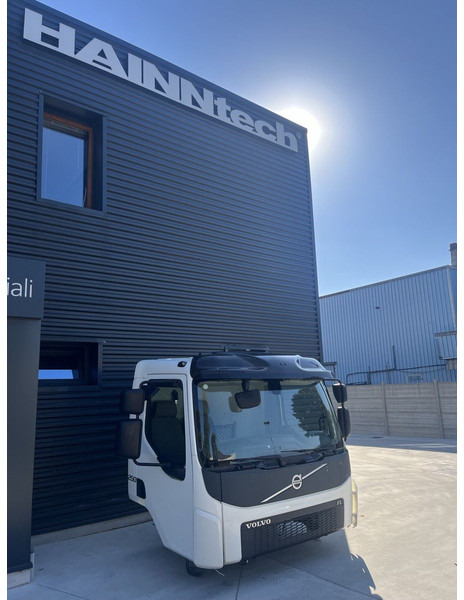 Volvo FL - Cabine e interior para Camião: foto 1 Volvo FL - Cabine e interior para Camião: foto 1