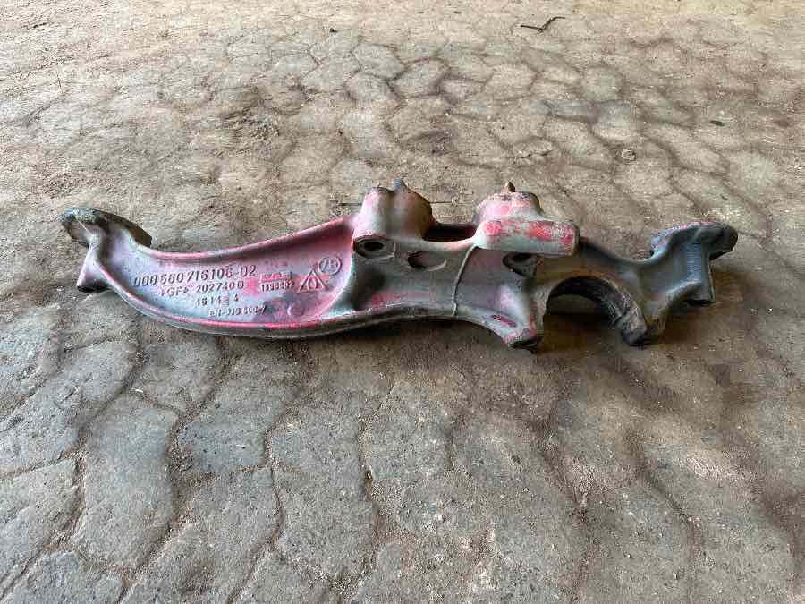 DAF SUSPENSION BRACKET 1896602 - Estrutura/ Châssis para Camião: foto 2 DAF SUSPENSION BRACKET 1896602 - Estrutura/ Châssis para Camião: foto 2