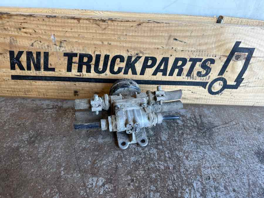EKERI WABCO VALVE 9735000510 - Válvula para Reboque: foto 2 EKERI WABCO VALVE 9735000510 - Válvula para Reboque: foto 2