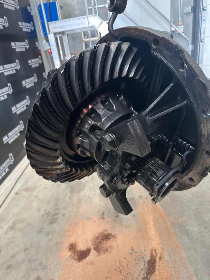 IVECO DIFF RSS1344B - 3.70 // 42550049 - Diferencial para Camião: foto 2 IVECO DIFF RSS1344B - 3.70 // 42550049 - Diferencial para Camião: foto 2