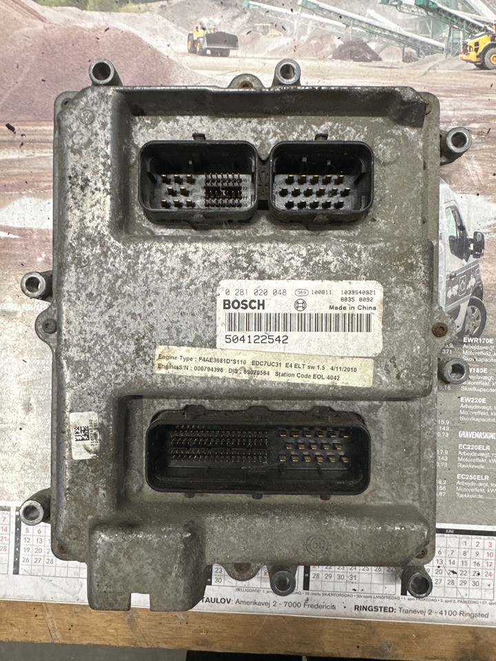 IVECO ENGINE ECU 504122542 - Sistema elétrico para Camião: foto 1 IVECO ENGINE ECU 504122542 - Sistema elétrico para Camião: foto 1