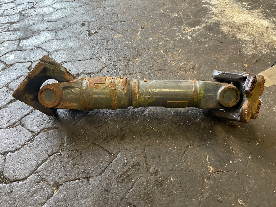 IVECO PROPSHAFT 41201728 - Veio de transmissão para Camião: foto 1 IVECO PROPSHAFT 41201728 - Veio de transmissão para Camião: foto 1