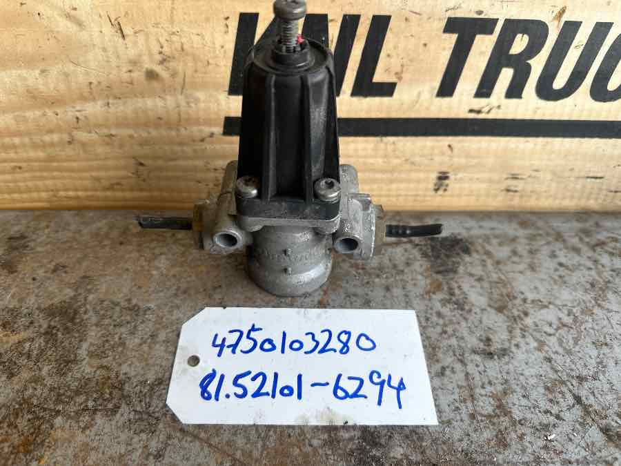 MAN 2,5 BAR VALVE 81.52101-6294 - Válvula de freio para Camião: foto 4 MAN 2,5 BAR VALVE 81.52101-6294 - Válvula de freio para Camião: foto 4