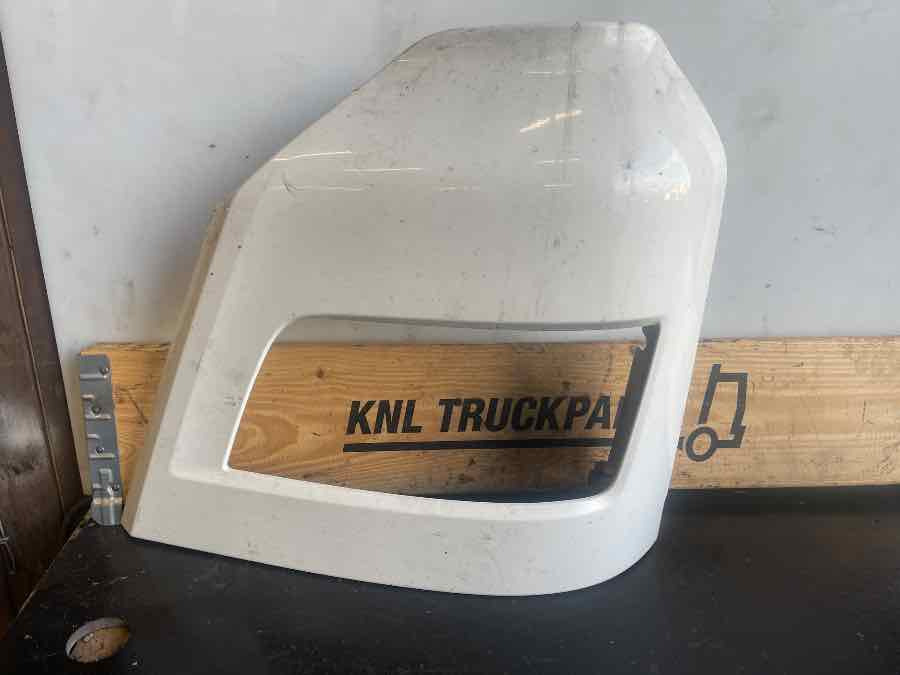 MAN BUMPER CORNER 81.41610-6751 - Carroceria e exterior para Camião: foto 1 MAN BUMPER CORNER 81.41610-6751 - Carroceria e exterior para Camião: foto 1