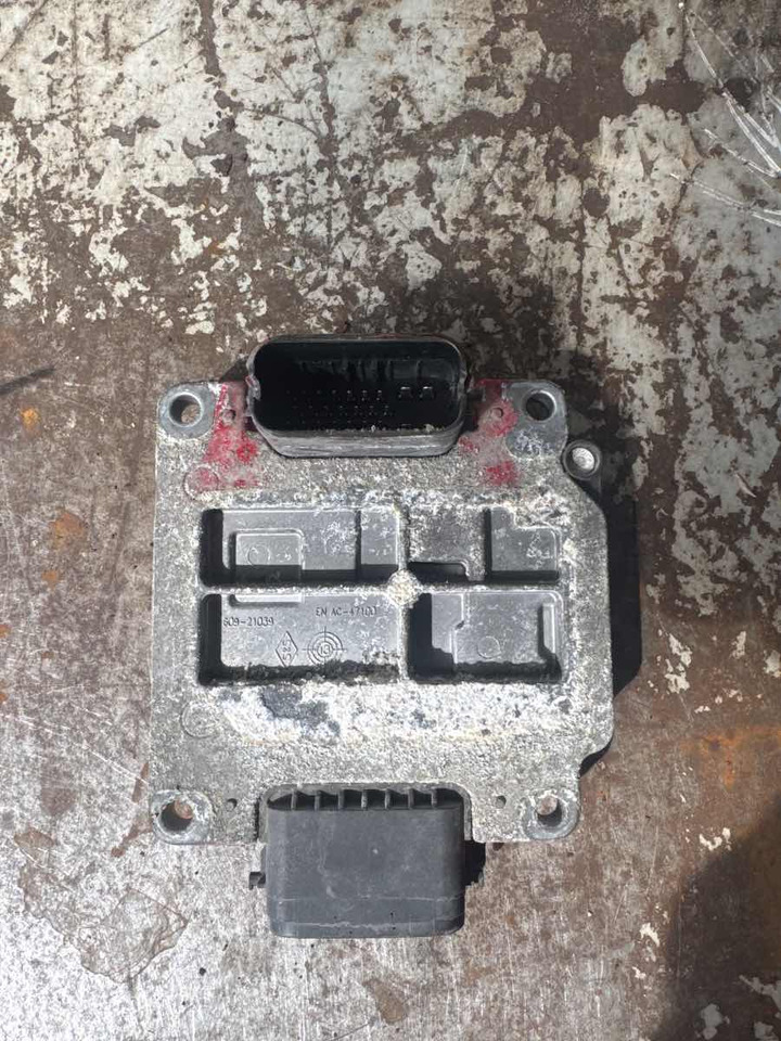 MAN ECU EST54 81.25810-1016 - Sistema elétrico para Camião: foto 2 MAN ECU EST54 81.25810-1016 - Sistema elétrico para Camião: foto 2