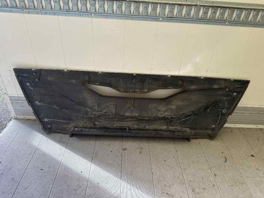 MAN MIDDEL FRONT PANEL 81.61150-6094 - Carroceria e exterior para Camião: foto 2 MAN MIDDEL FRONT PANEL 81.61150-6094 - Carroceria e exterior para Camião: foto 2