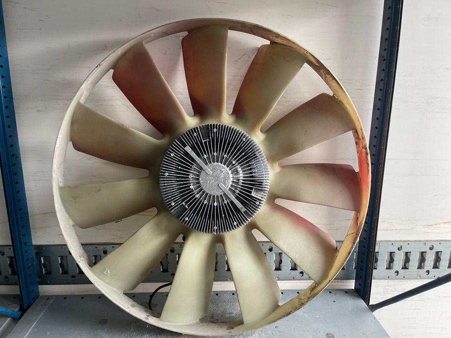 MAN VISKOS FAN 51.06600-7059 - Sistema de arrefecimento para Camião: foto 1 MAN VISKOS FAN 51.06600-7059 - Sistema de arrefecimento para Camião: foto 1